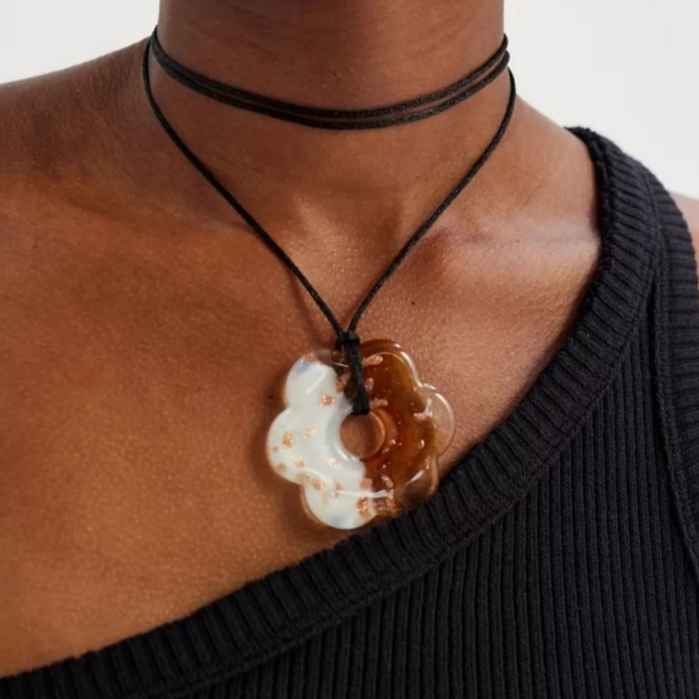 Urban Outfitters Glass Flower Corded Choker Necklace NWT
